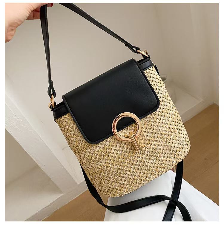 Brand High Quality New Style 2025 New Crossbody Straw Bag Handbag Women's Woven Bag Vacation Rattan Bag Fashion Small Bag Bucket Bag New Free Del