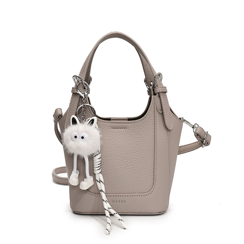 designer High-Quality Texture Simple Handbag for Women 2025 New Spring Korean Style Bucket Bag Fashion Retro Single Shoulder Crossbody Bag