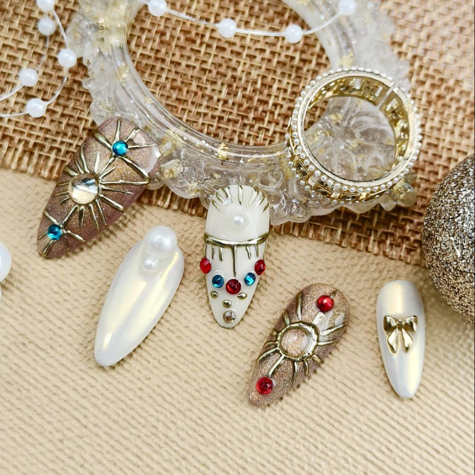 10pcs 3D Hand drawn Handmade Press-on nails Medium Almond Nails Bundle Star Moon Style 3D Sun Bow Diamond Finished nail stickers Free storage box jell