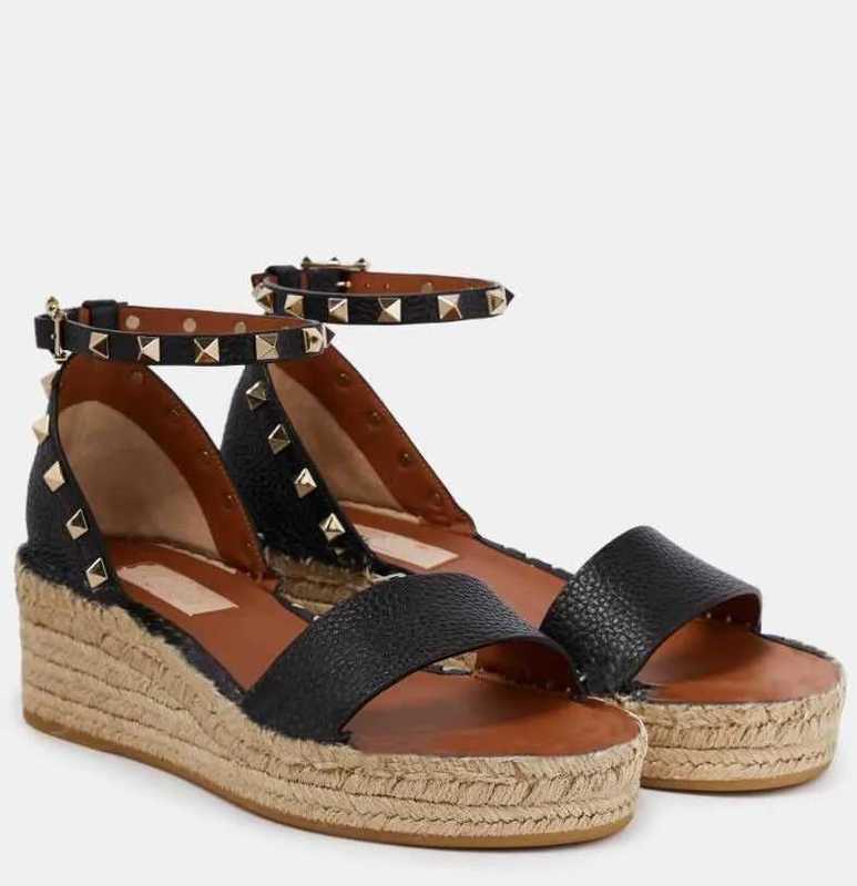 New Summer Womens Designer Sandal Studs Platform Wedge Sandals Shoes Grainy Calfskin Leather Rope Rubber Sole Rivets Lady Comfort Walking EU35-43