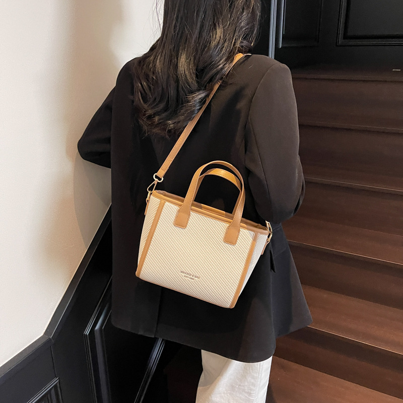 designer High-Quality Texture Large Capacity Tote Bag for Women 2025 New Trend Versatile Color-Block Shoulder Bag for Class and Commute Crossbody Bag