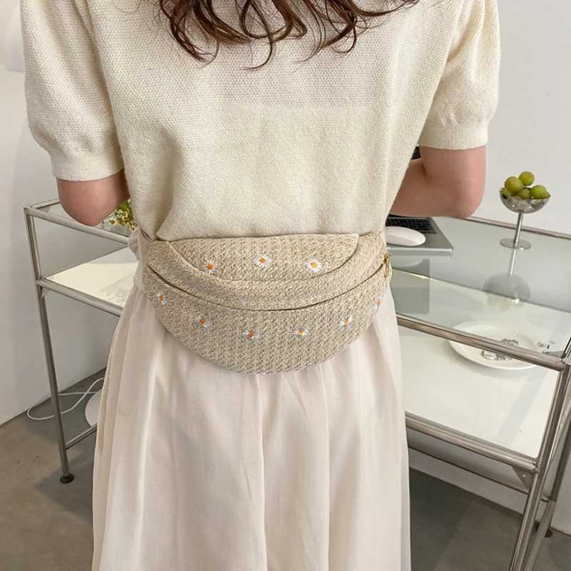 Womens Waist Bag Straw Woven Ladies Shoulder Crossbody Bags for Women 2025 Summer Fanny Pack Fashion Phone Female Chest Bag W250604