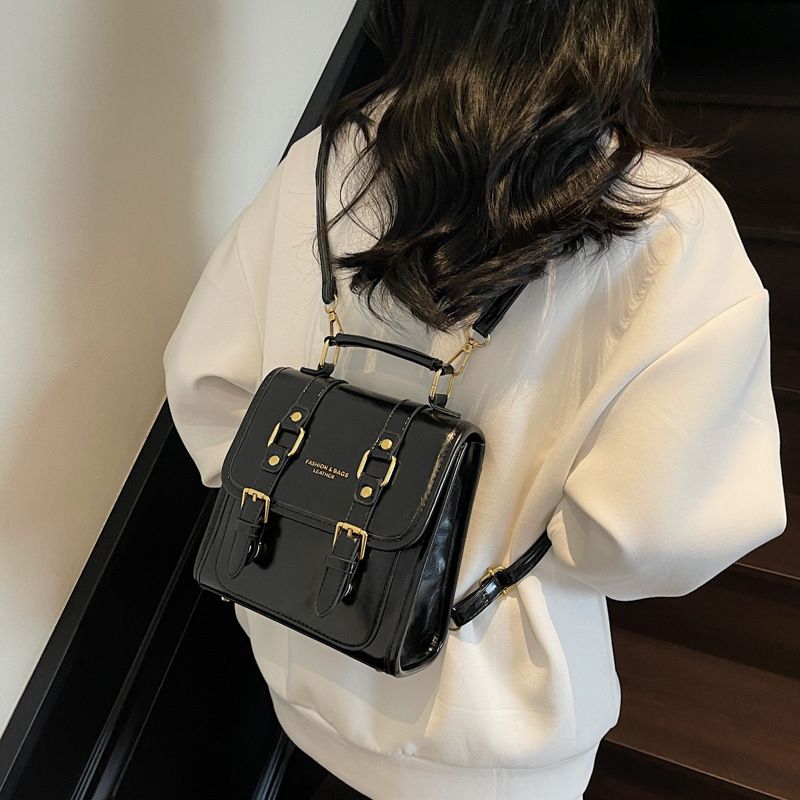 designer Korean Style Sweet Soft Leather Backpack for Women 2025 New Fashionable Handbag High-end Commuter Small Backpack