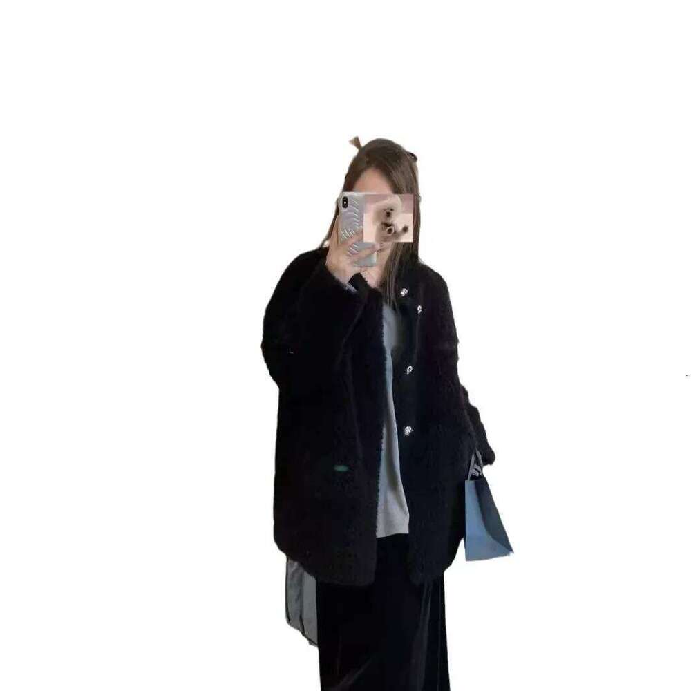 Lamb Fur Jacket Women's Loose Fashionable Plush Leather Coat New Style Autumn Winter Medium Length Lightweight Outerwear