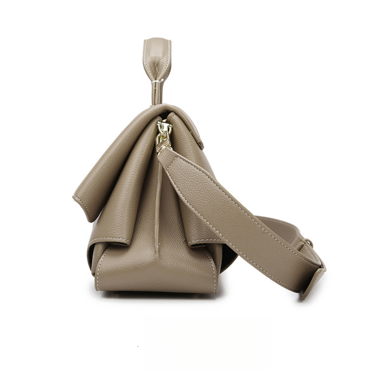 Free Shipping Designer High Quality Handbag Niche Design Shoulder Fashionable New Style Women's Ultra Light Commuting Crossbody Bag