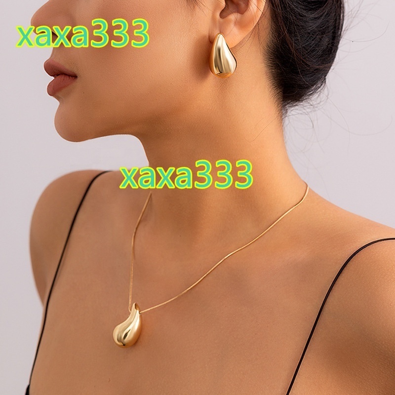 Hot Sale Fashion Jewelry Sets 18K Gold Plated Alloy Simple Tear Drop Earrings Water Drop Necklace and Earrings Sets for Women
