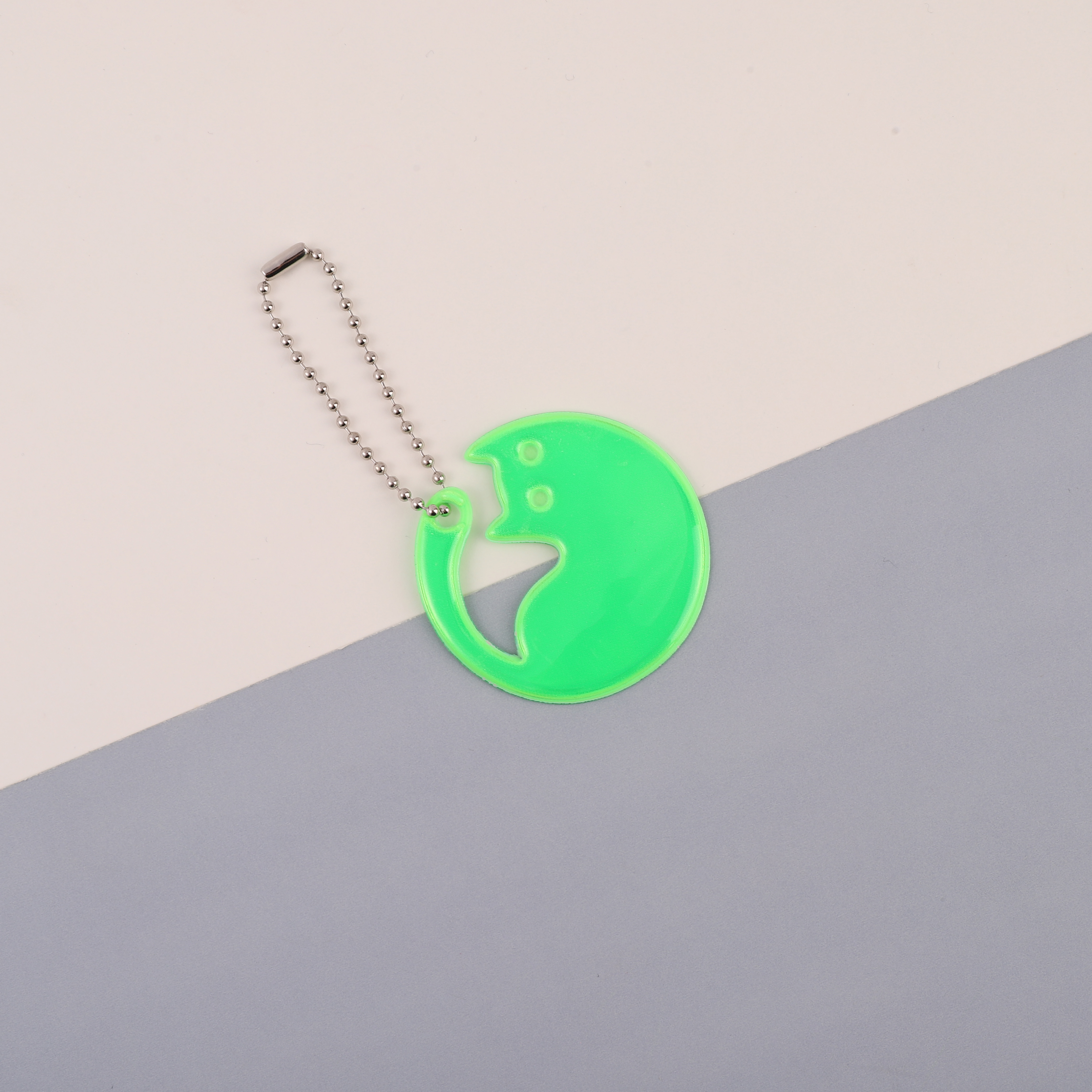 Creative Cat-Themed Backlight Pendant Durable Night Reflector Key Fob Available in Multiple Colors