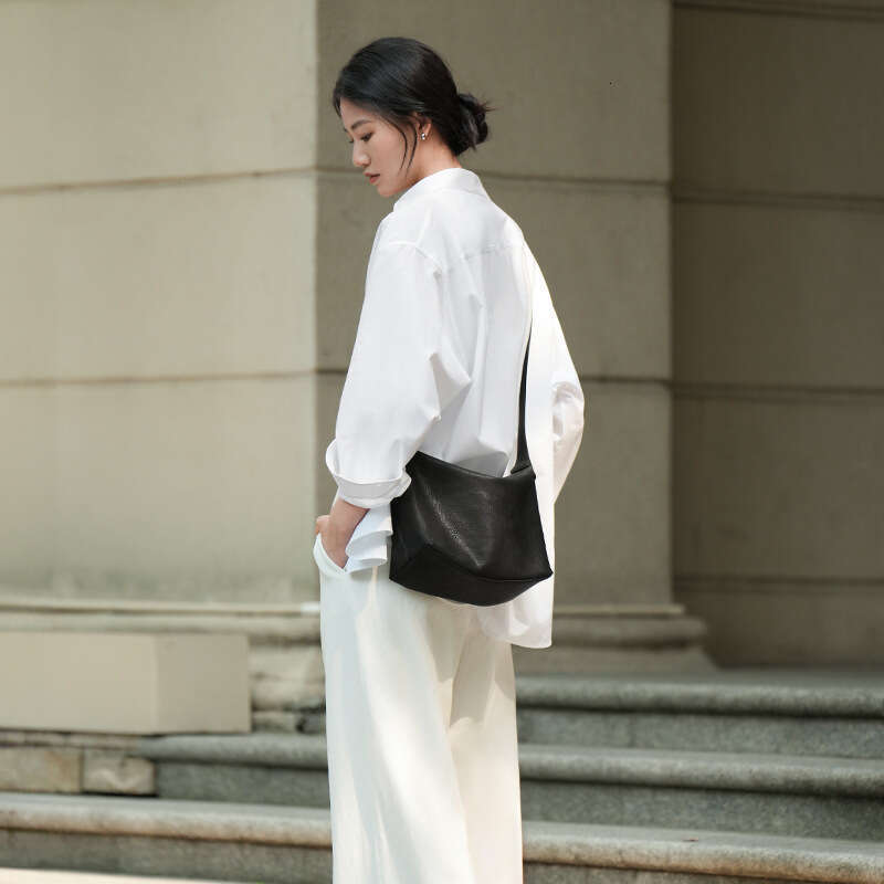 Women's Bags Designer Qiu Zhen Top Layer Vegetable Tanned Underarm Hobo Genuine Leather Casual Versatile Single Shoulder Commuter Dumpling Bag Fo