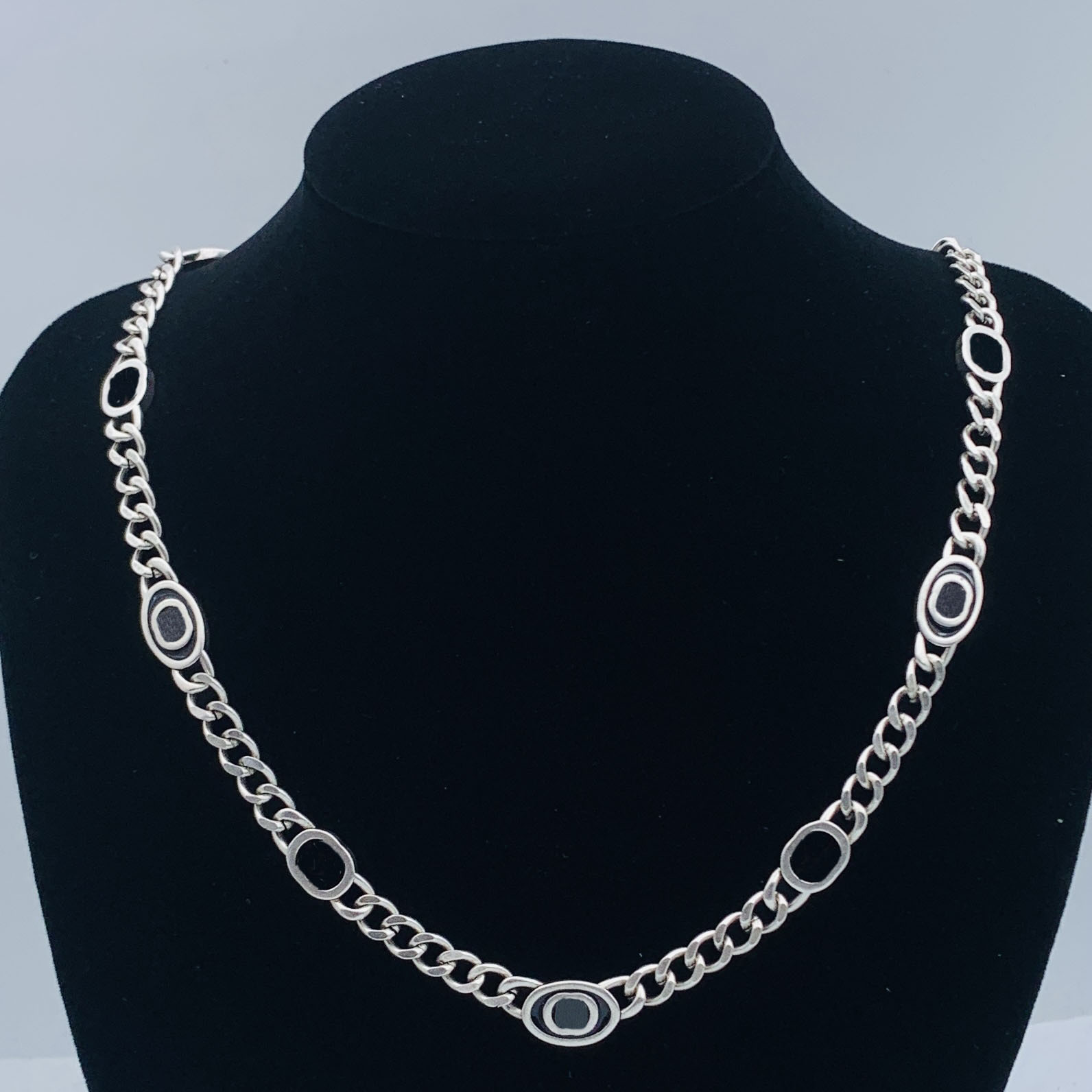 Luxury Womens Pendant Designer Necklace Jewelry Necklaces for Women Couple Wedding Party with Box