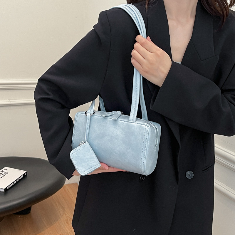 designer Vintage Oil Wax Leather Small Bag for Women 2025 New Fashion Versatile Shoulder Underarm Bag High-end Commuter Handbag