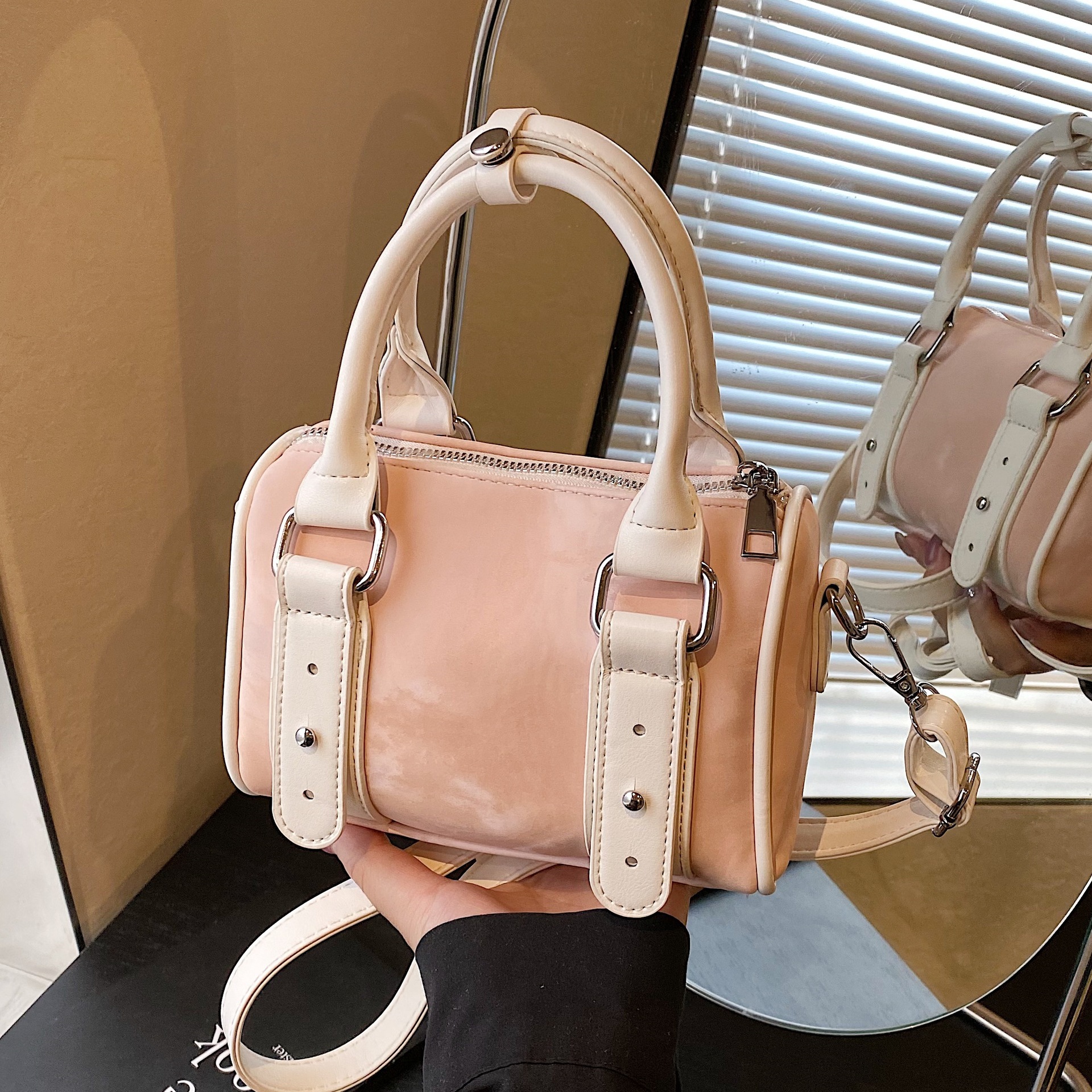 designer High-End Commuter Color-Block Handbag for Women 2025 New Versatile Fashion Single Shoulder Boston Bag Simple Crossbody Bag