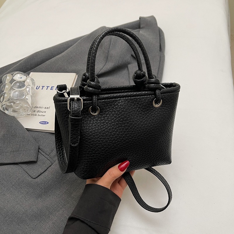 designer Early Spring Niche Handbag Women's 2025 New Fashion Handheld Small Tote Bag Versatile Commuter Crossbody Bag