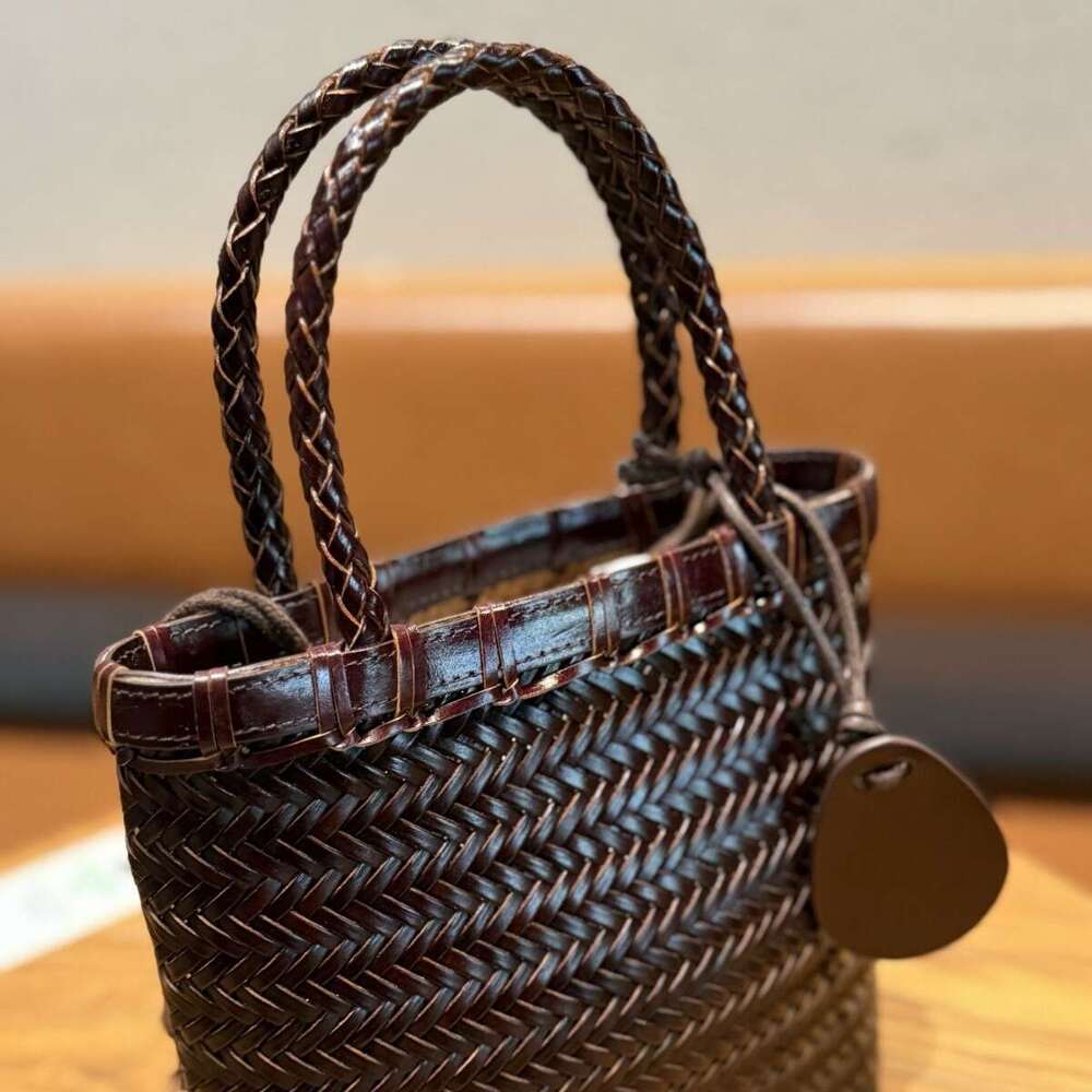 Woven Bag Leather High Quality Tree Gum Cowhide Handwoven Tote Versatile Basket Women S Bun Mother Bag New Model Soft Woven Tote