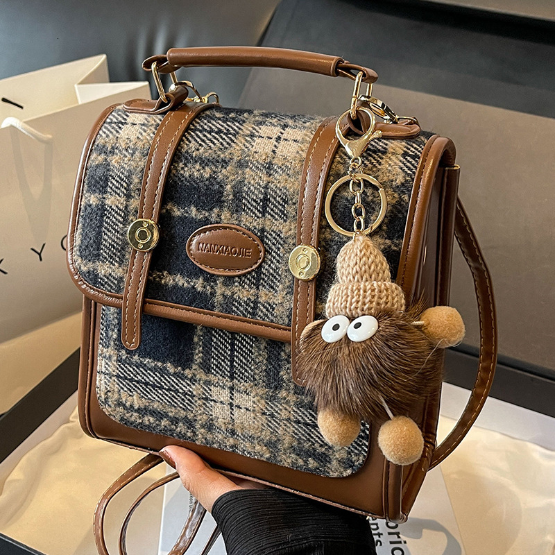 Backpack women's new fashion trend women's crossbody bag designer large capacity women's fashion shoulder bag handbag