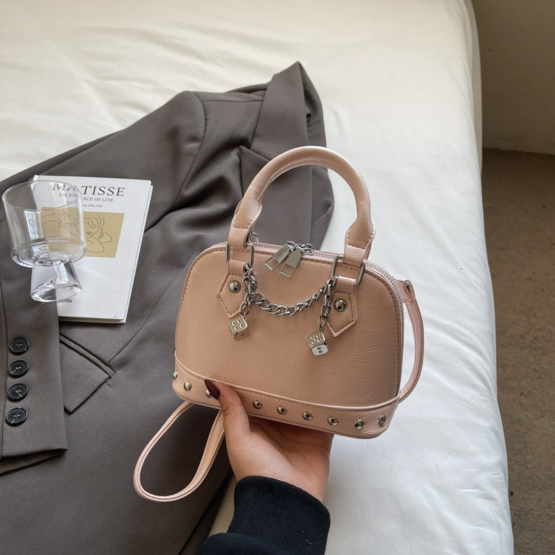 designer 2025 New Niche Design High-End Champagne Studded Shell Handbag for Women Fashionable Stylish Shoulder Crossbody Bag