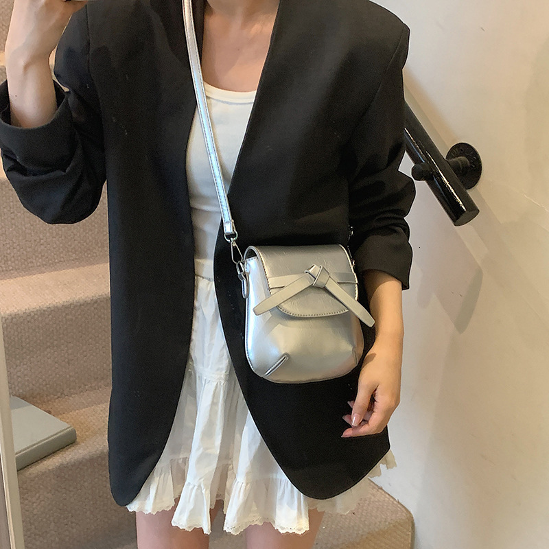 designer High-end Handheld Small Square Bag 2025 New Spring Trend Niche Fashion Simple Shoulder Bag Trendy Crossbody Phone Bag