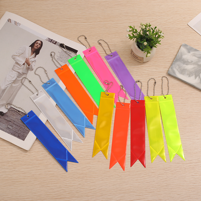 Reflective Bicycle & Backpack Pendant for Enhanced Nighttime Visibility Up To 200 Meters