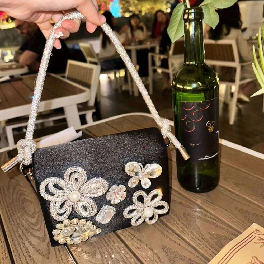 2025 Crystal-Studded Floral Square Box Clutch Women's Rhinestone Evening Bag For Weddings And Galas New Fashion Accessory