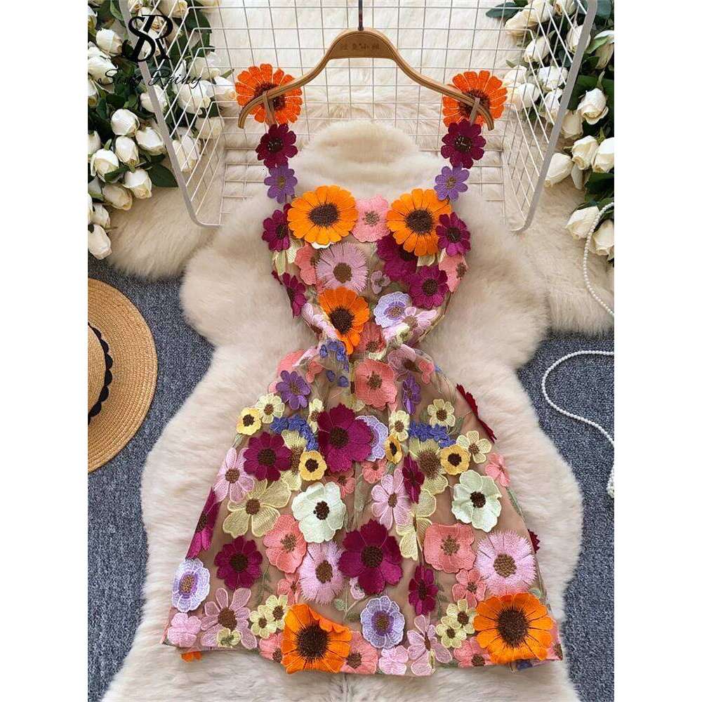 Chic Embroidery Strap Women Sleeveless Zipper 3D Floral Design Summer High Street A Line Short Evening Dress