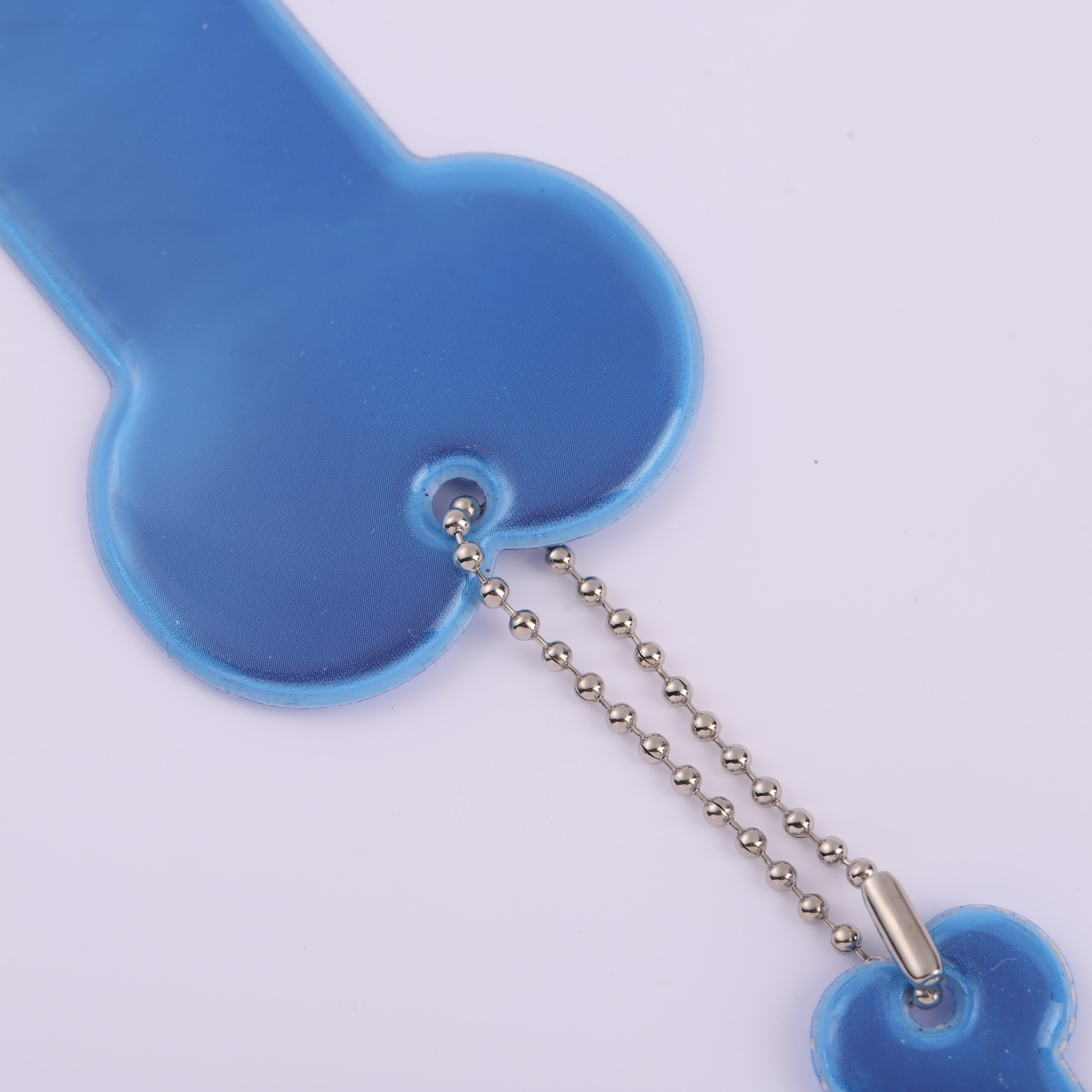 Reflective Bone-Shaped Two-Piece Keychain for Nighttime Visibility - Ideal Student Backpack Accessory