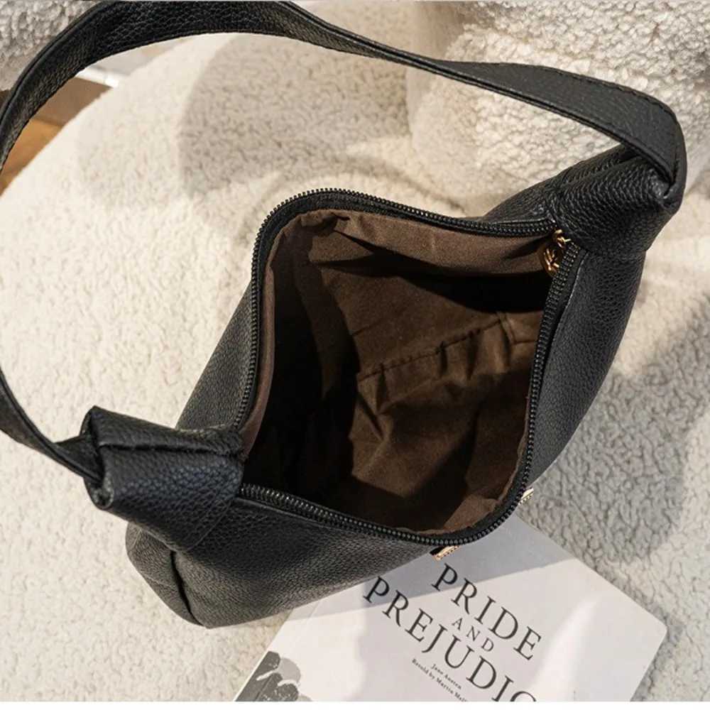 Womens Bag Large Capacity Versatile Armpit Bag Fashionable PU Shoulder Bag Shoulder Bags Underarm Bags Handbags XJ250604