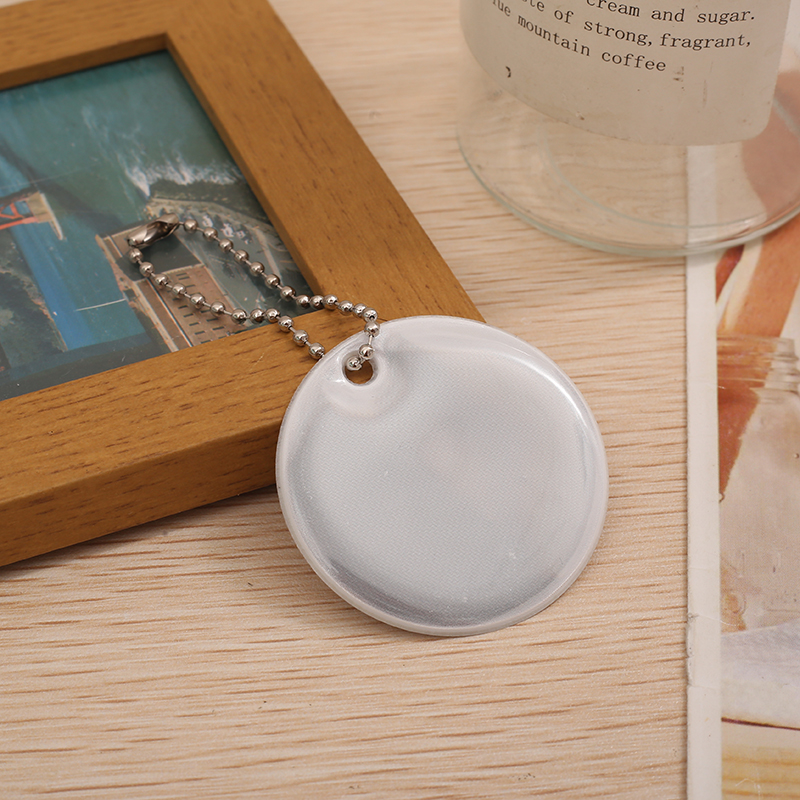 Simple Design Circular PVC Small Card Glow-in-the-Dark Backpack Charm - Multiple Colors Available for Custom Wholesale