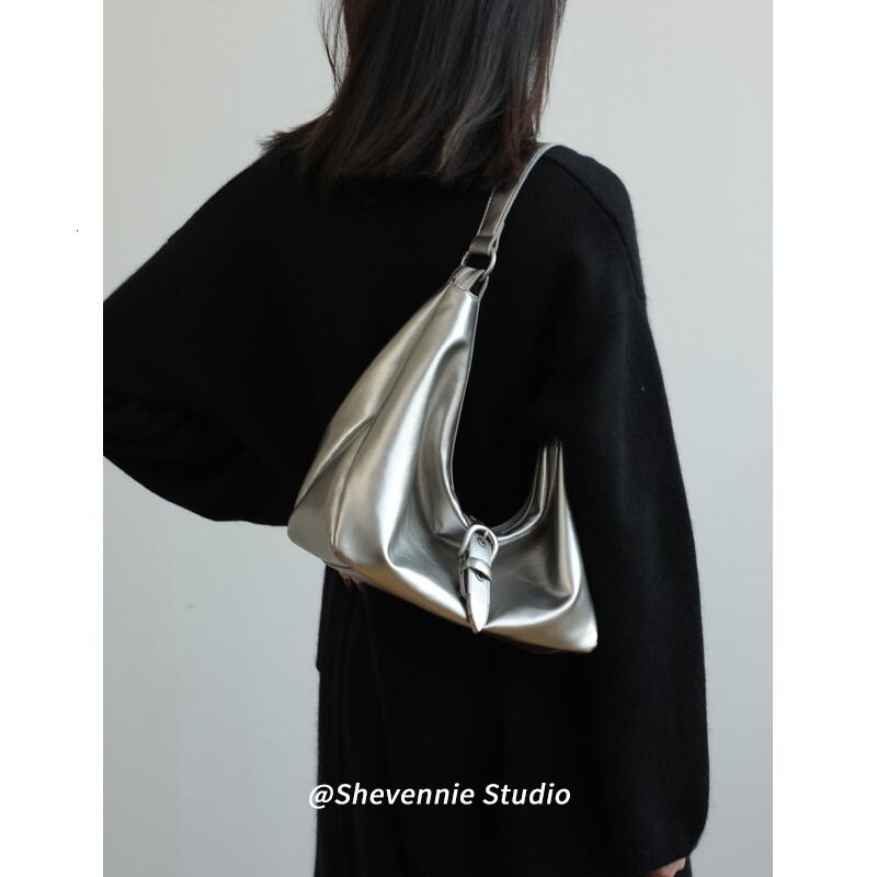 Metal buckle texture cowhide armpit bag, fashionable women's handbag designer, large capacity women's crossbody bag, shoulder bag