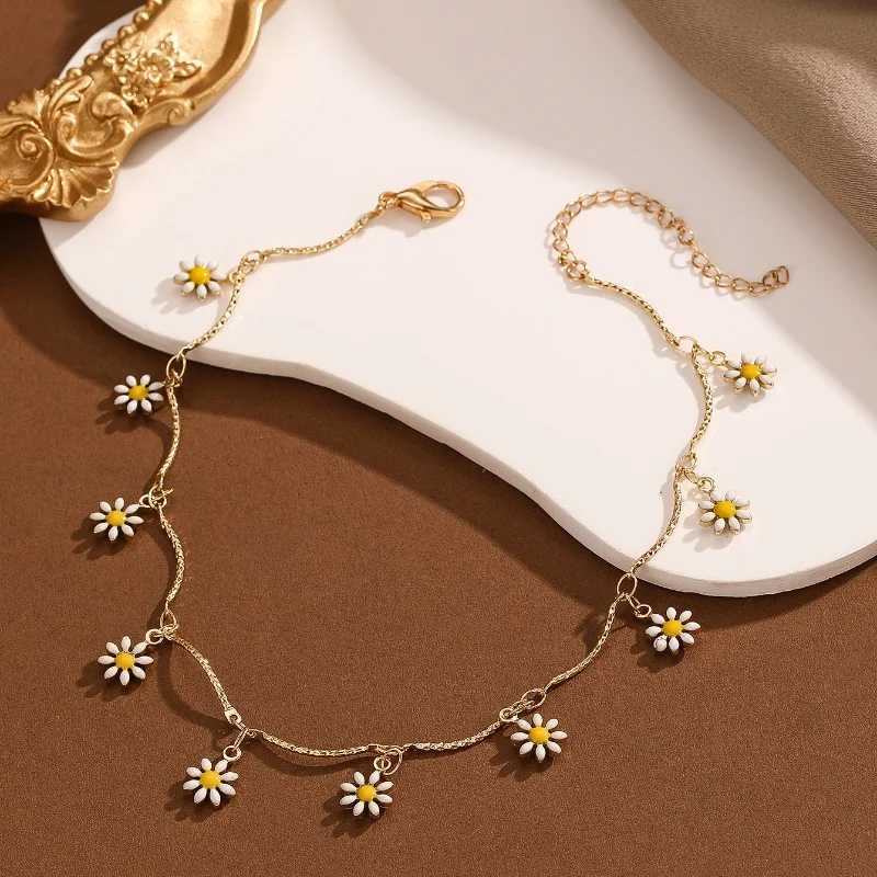Fashion Summer Beach Anklet for Women Creative Small Daisy Simple Pendant Anklet Bracelet on the Leg Jewelry Mothers Day Gift W250604