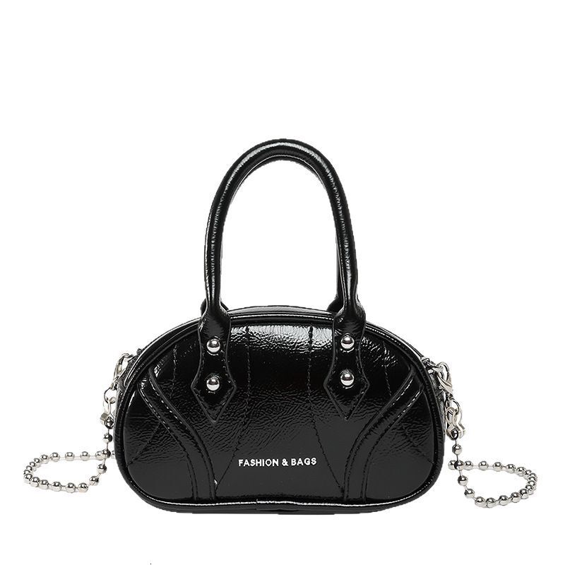 designer 2025 New Fashion Casual Commuter Chain Handbag Pillow Bag for Women Unique Design Personality Shoulder Crossbody Bag