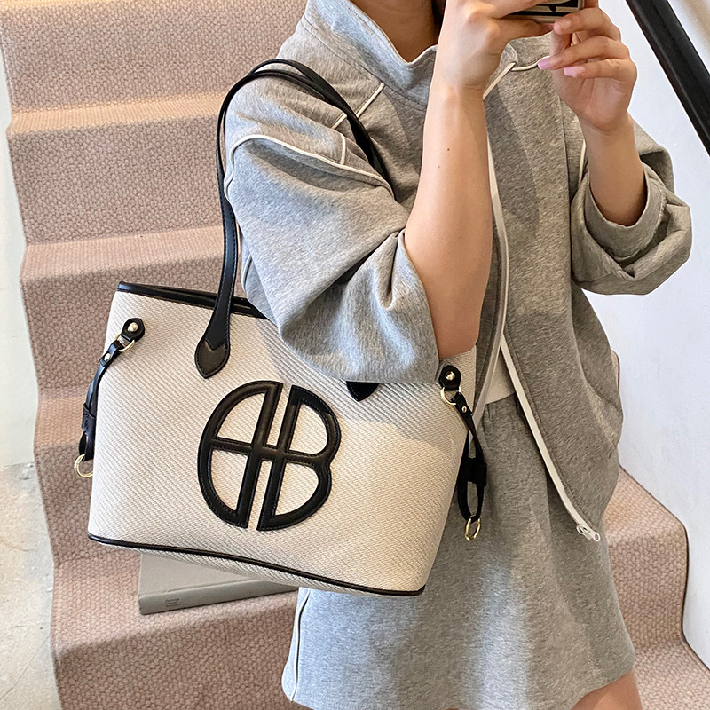 Hot free shipping designer bags for womens pink blue black brown Large capacity casual and fashionable versatile shoulder bag
