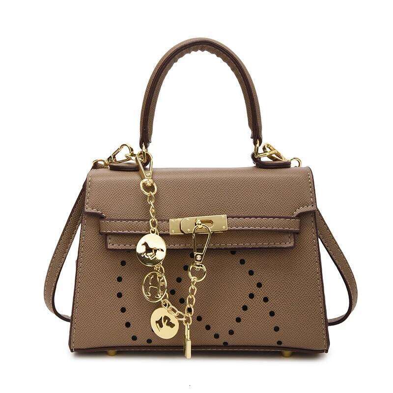 Premium Designer Shoulder Bag For Women Genuine Leather Crossbody Handbag Elegant Ladies Tote Purse Brand