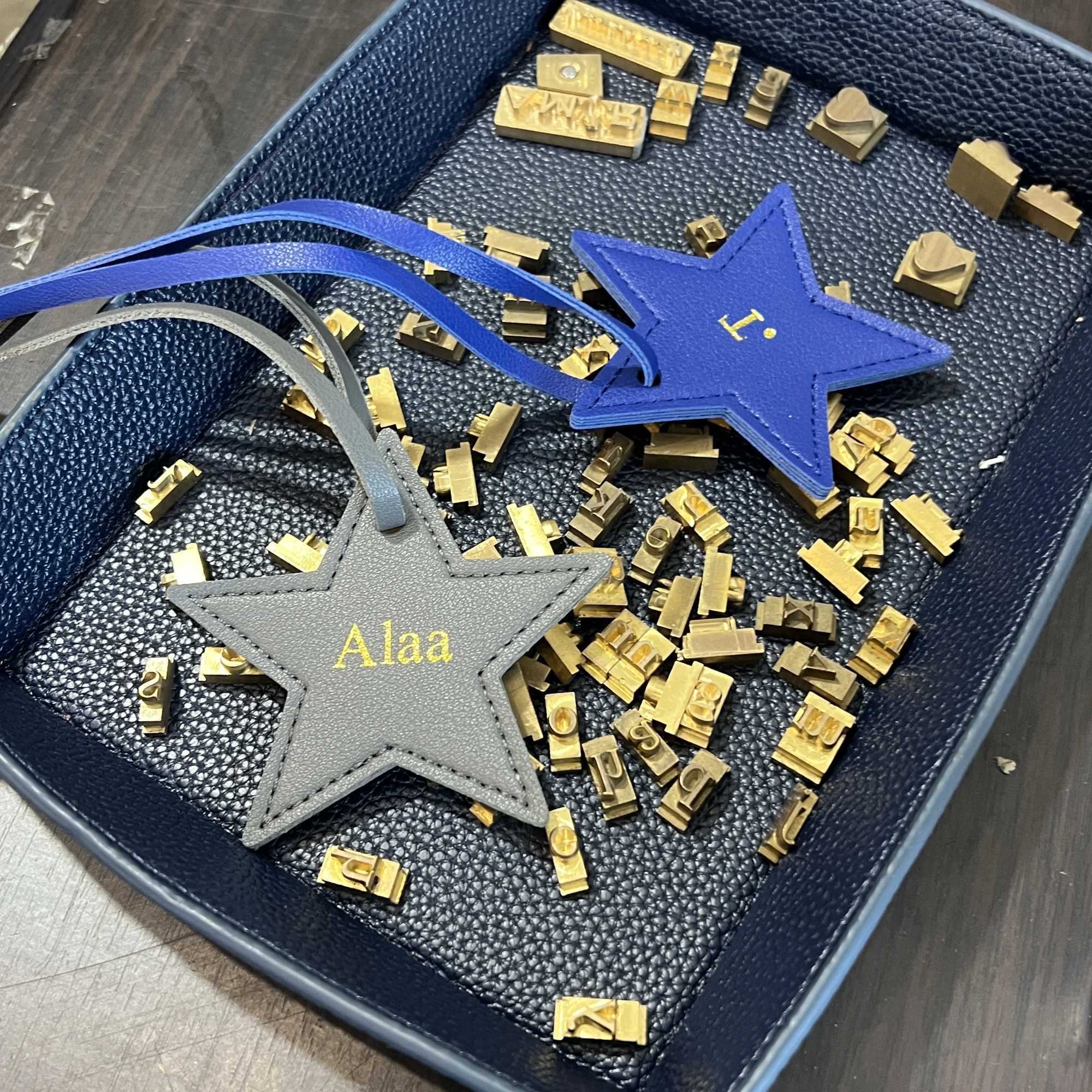 New Free Custom Initials Leather Five-Pointed Star Keychain Pendant Car Key Star Decoration Pendant Bag Accessories W250604