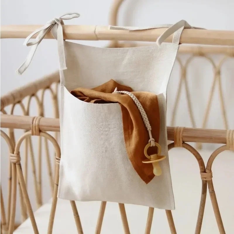 Baby Bed Hanging Storage Bags Cotton born Crib Organizer Toy Diaper Pocket for Bedding Accessories Nappy Store y250517z
