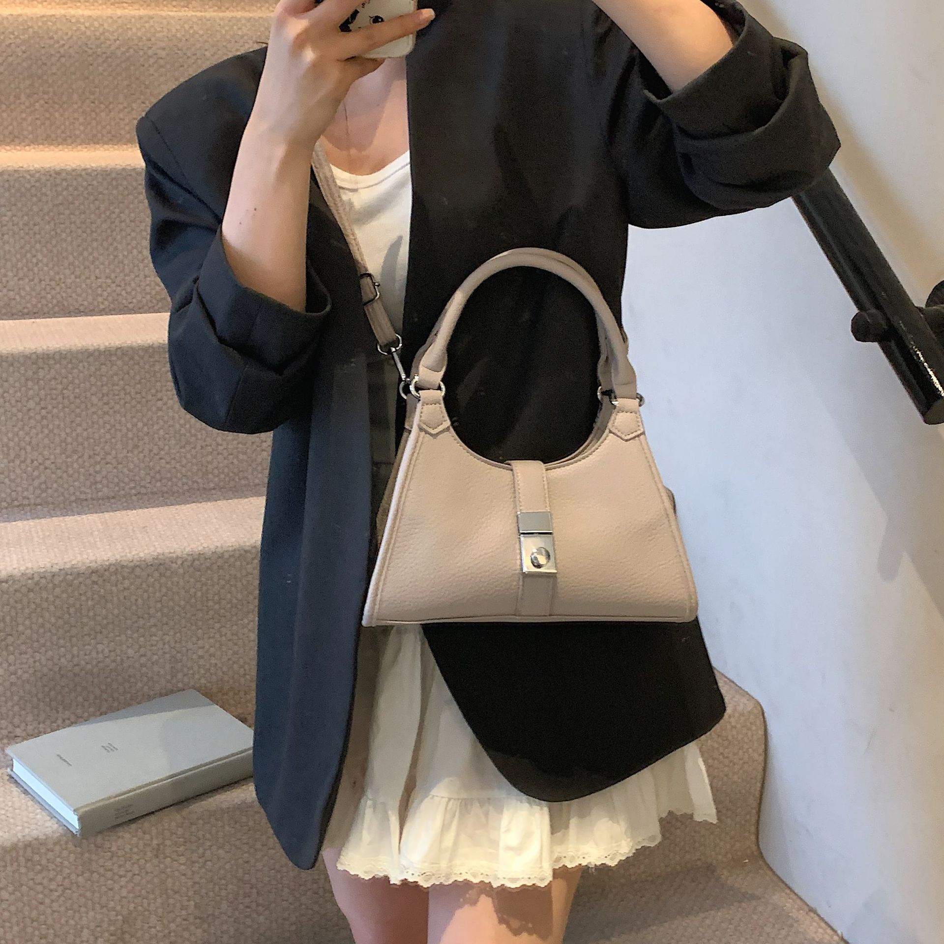 designer Vintage Simple Lock Handbag for Women 2025 New Trendy Fashion Single Shoulder Underarm Bag High-end Crossbody Bag for Women