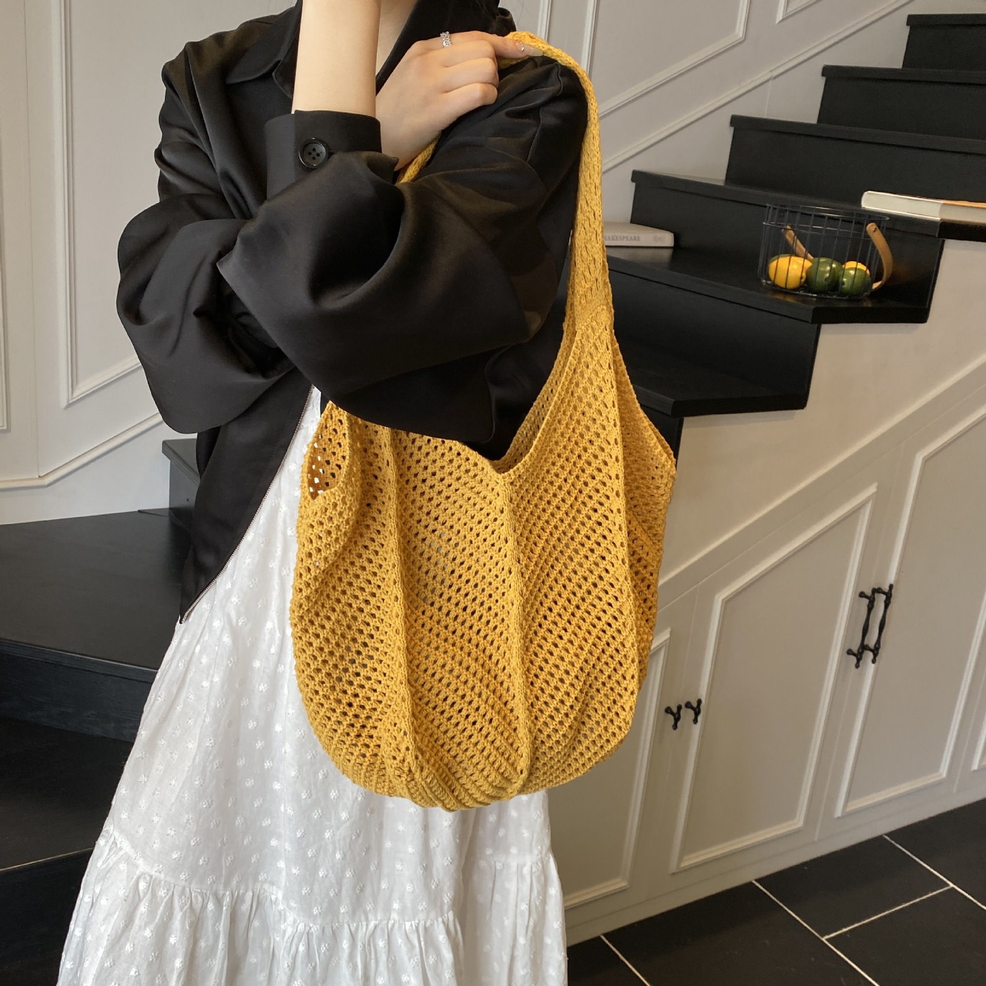 designer Korean INS Single Shoulder Woven Bag 2025 New Vacation Casual Beach Bag Crochet Woven Bag Handheld Tote Bag