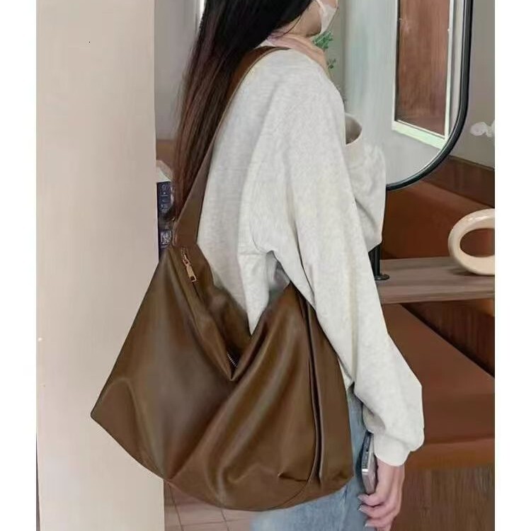 Women's Designer's New Large Capacity Handbag, Commuter Multi functional Shoulder Wide Bag, Designer Women's Crossbody Bag