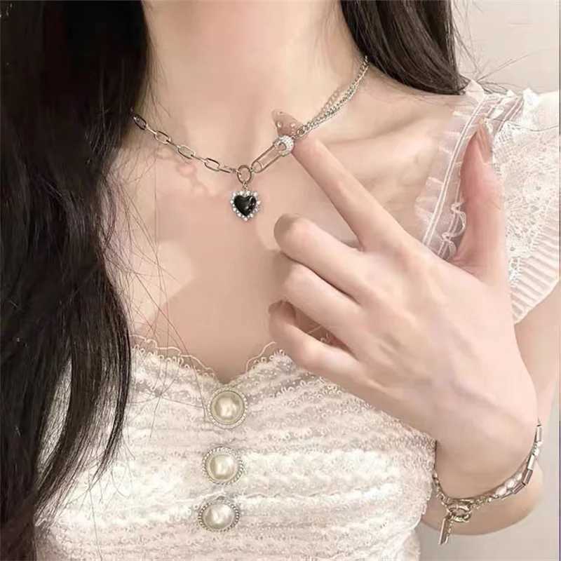 Tiny Heart Necklace for Women SHORT Chain Heart Pendant Necklace Gift Ethnic Bohemian Choker Necklace wholesale XJ250604