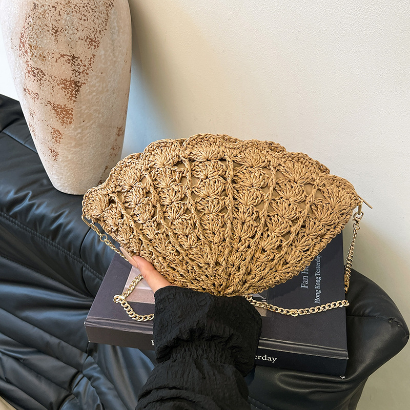 designer Shell Crossbody Straw Bag 2025 New Fashion Hollow Fan-shaped Straw Woven Bag for Women Beach Vacation Beach Bag