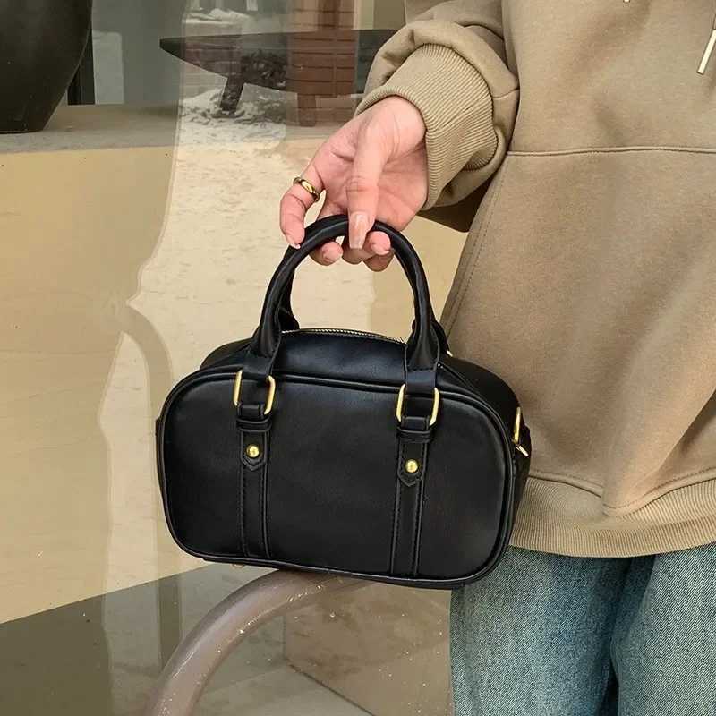 2024 Spring Summer New Trendy Korean Style Courier Age Ball Bag Niche Design Maillard Vintage Commuting Single Shoulder Bag XJ250604