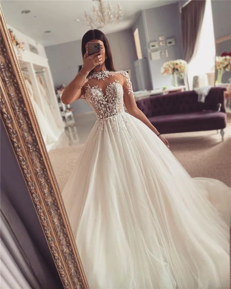 Long Sleeves Boho Wedding Dresses Lace Appliques A Line Sweatheart Neck Bohemian Bridal Gown Transparent Jewel Neck Tulle Vestido De Novia