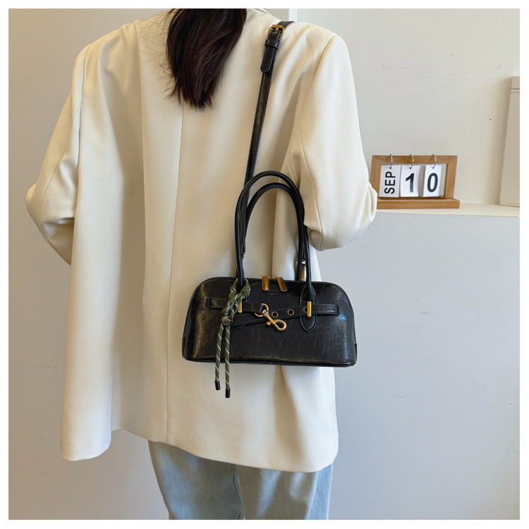 designer Women's Shell Niche Design Fashion Boshi Handbag Autumn Winter 2025 New Large Capacity Retro Trendy Tote Bag