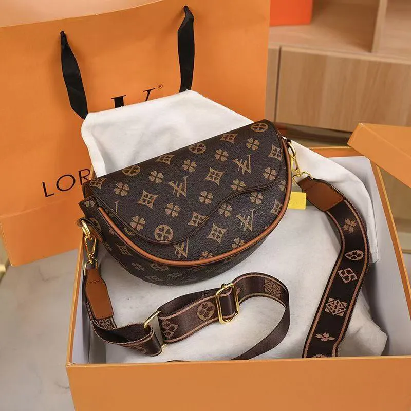 2025 Designer Bag Shoulder Bags Tote bag Luxury Bag Handbag Classic Letter Canvas Shoulder Bag Shopping Bag AAA