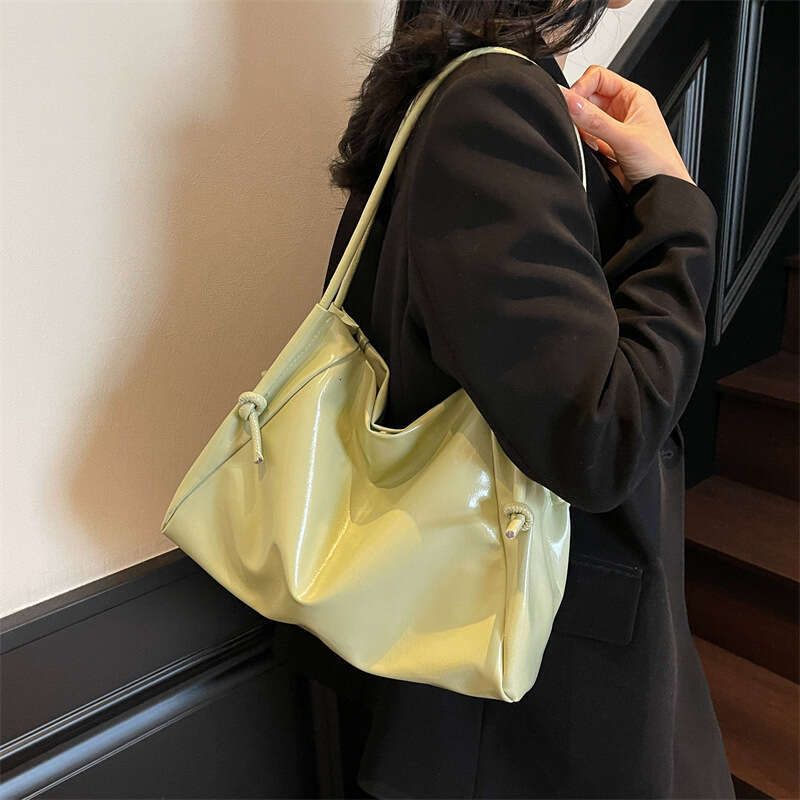 Minimalist Large Capacity for Women 2025 New Fashion Versatile Tote Niche High-end Shoulder Bag