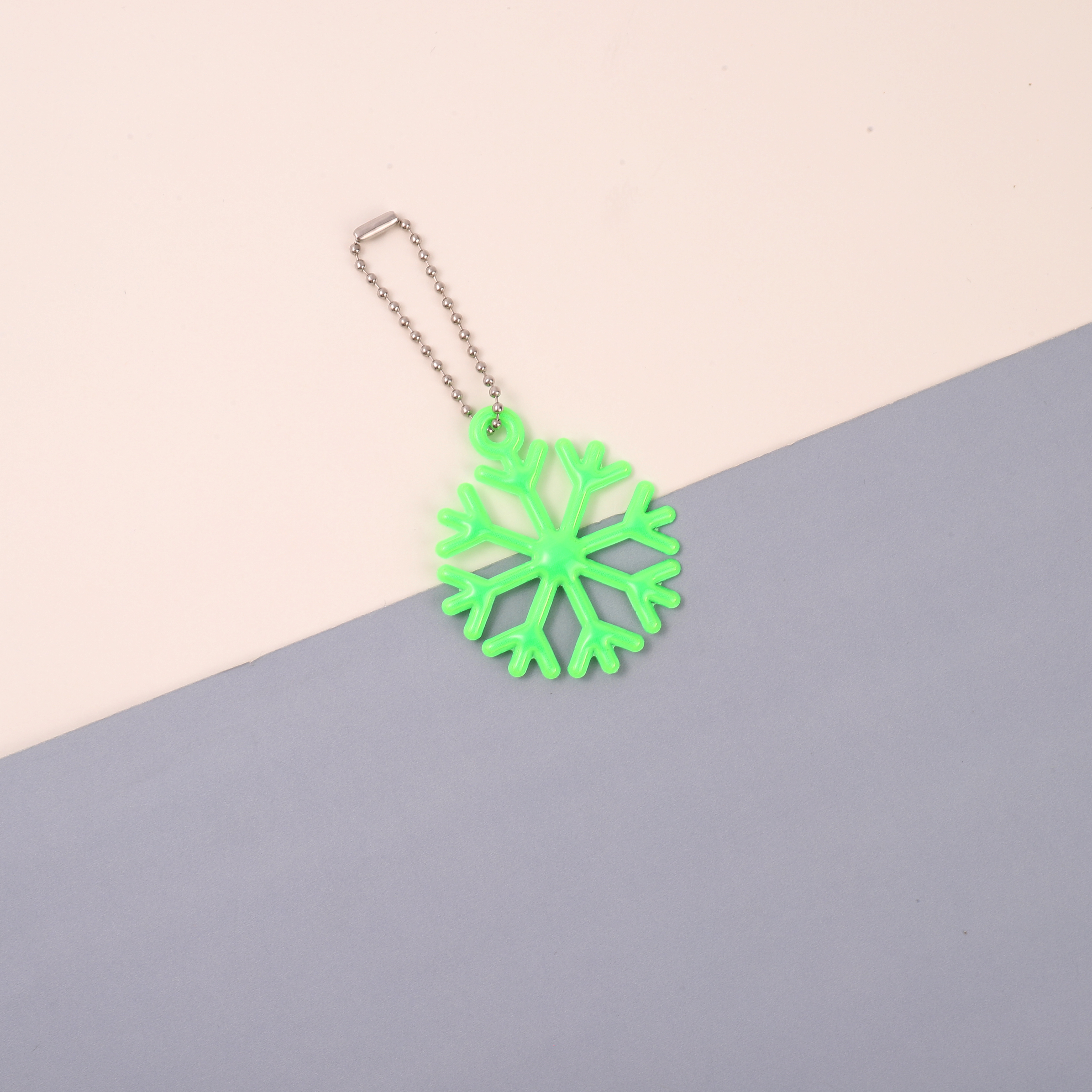 Snowflake Shaped Glow-in-the-Dark Pendant - Keychain/Backpack Charm for Night Outings with Customization Options