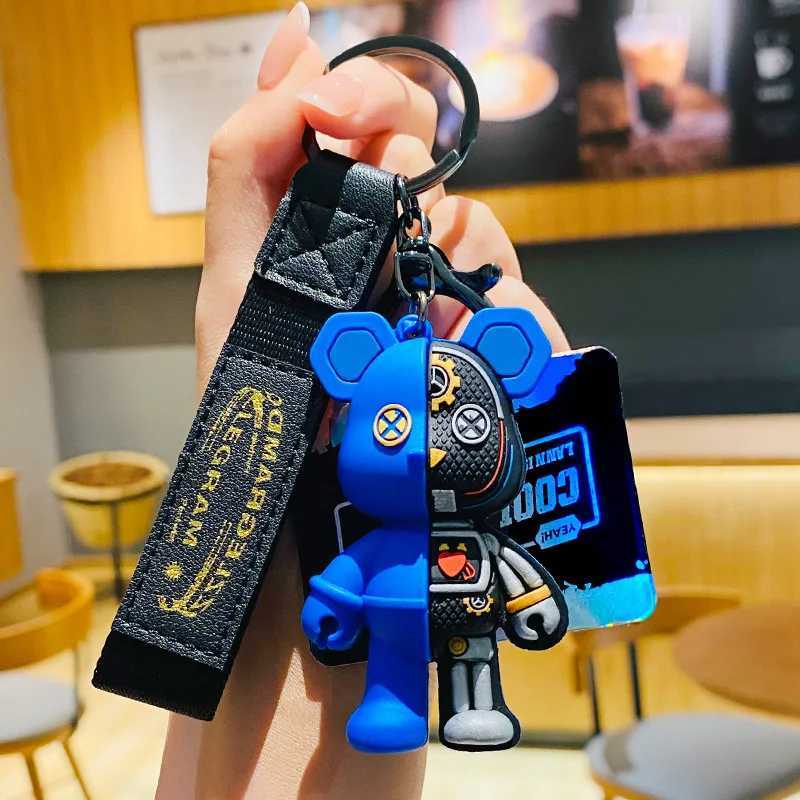 Fashion Cartoon Funny Half Skull Body Bear Keychain Fashion Punk Animal Keyring Car Bag Pendant Key Chains Couple Halloween Gift W250604