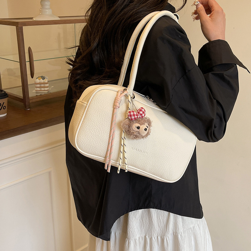 designer Korean Niche Handheld Bowling Ball Bag for Women 2025 New High-end Retro Versatile Shoulder Underarm Bag Trend