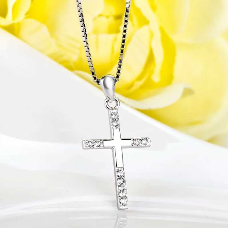 Classic Charm Jesus Cross Necklace Exquisite Retro Personality Versatile Stainless Steel Banquet Lucky Clavicle Chain XJ250604
