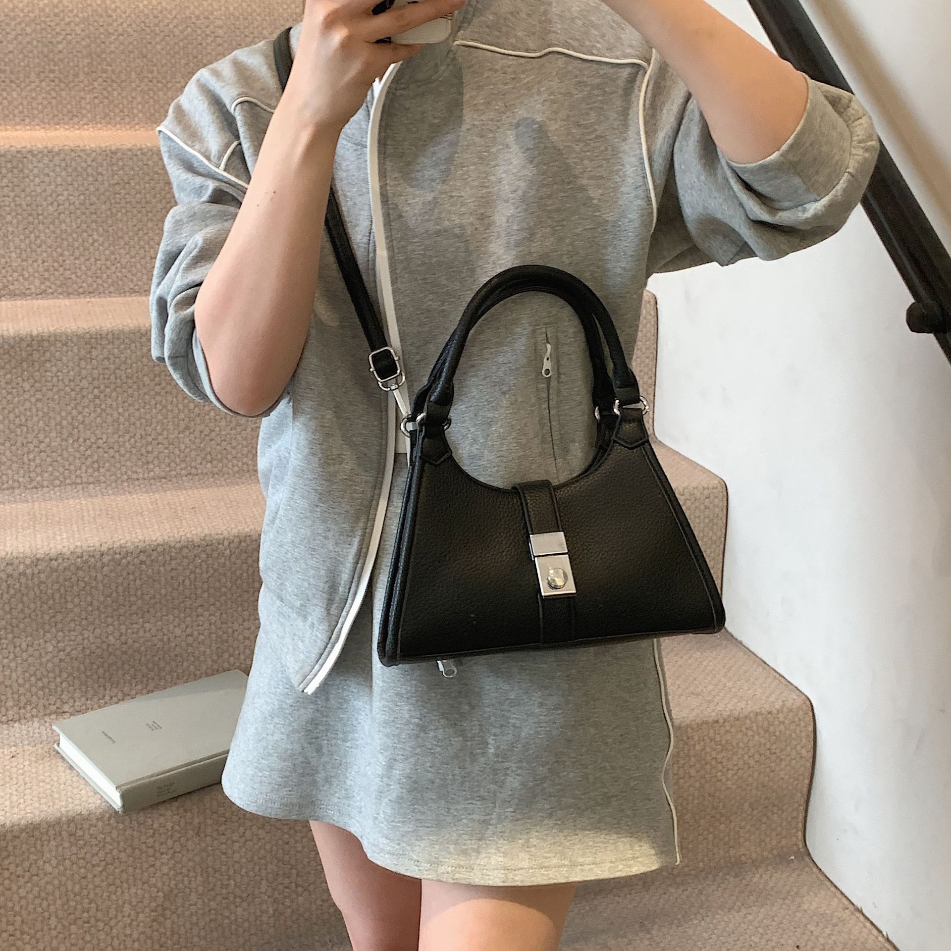 designer Vintage Simple Lock Handbag for Women 2025 New Trendy Fashion Single Shoulder Underarm Bag High-end Crossbody Bag for Women