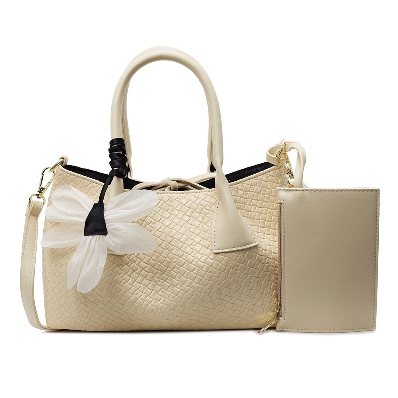 designer Korean Niche Handwoven Bag for Women 2025 New Trendy Fashion Commuter Basket Bag Super Popular Small Tote Bag