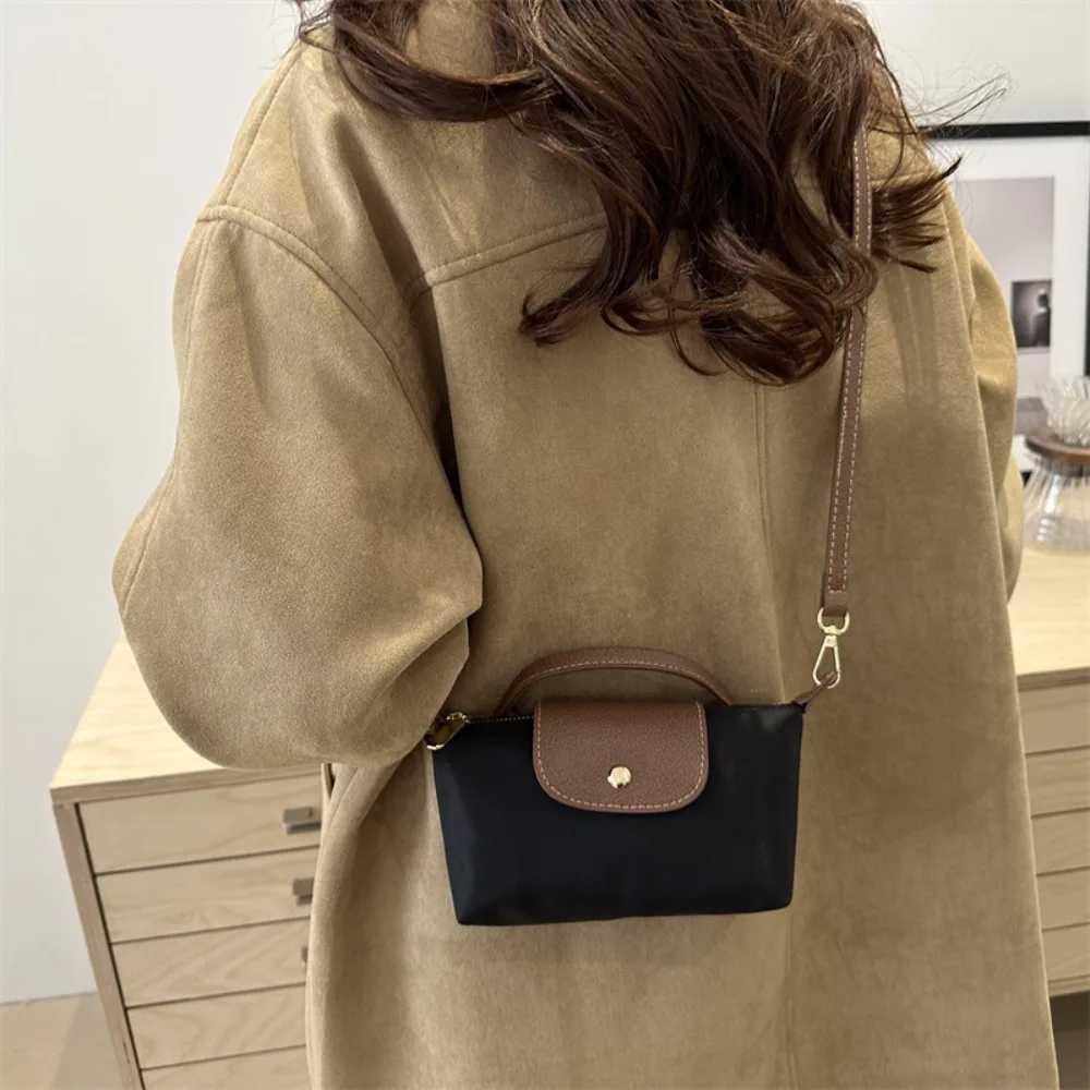 Retro Dumpling Bag 2025 New Single-shoulder Crossbody Bag Fashionable Handbag Simple and Individual Casual Bag Mini Bag Bags XJ250604